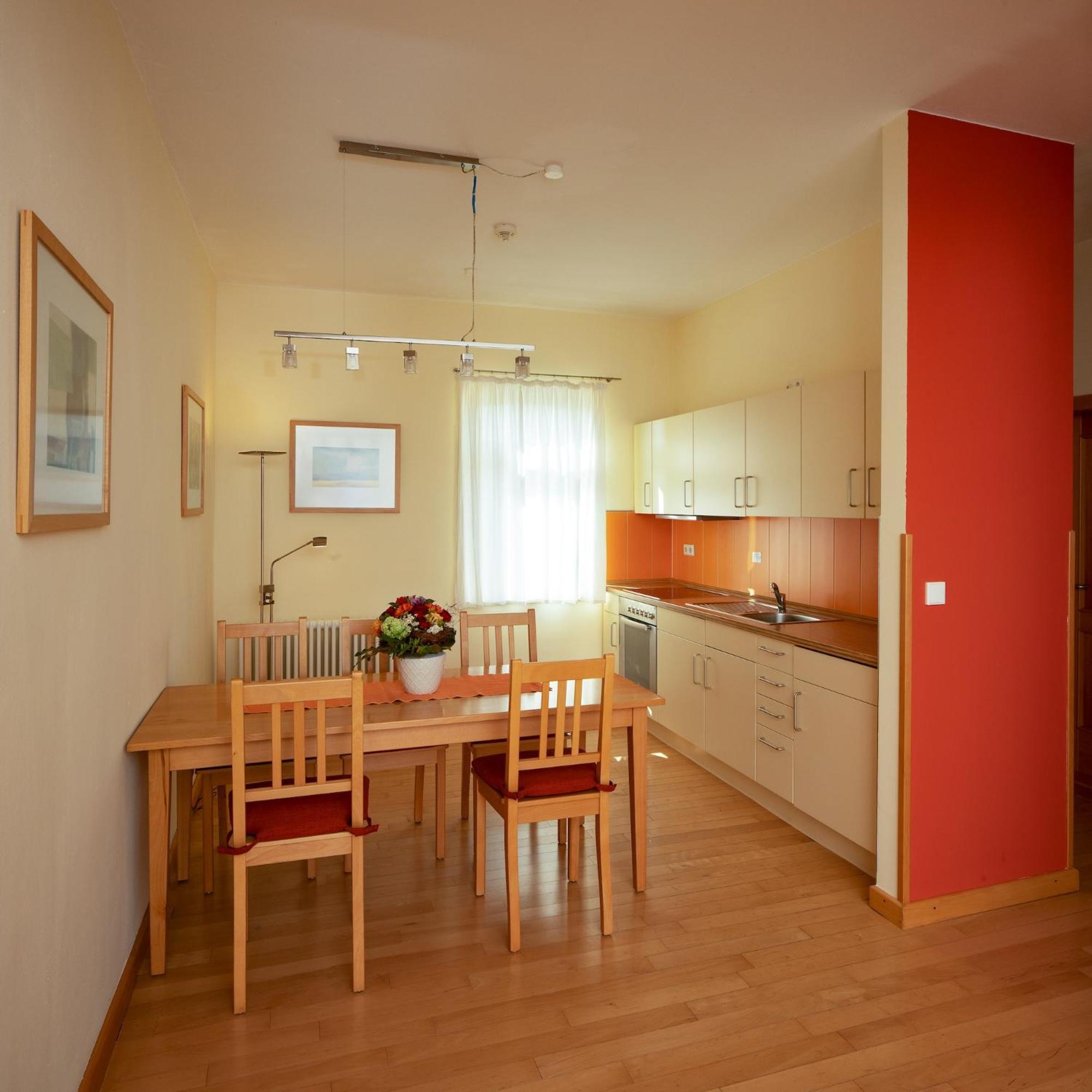 Biohotel Stiftsgut Wilhelmsgluecksbrunn Creuzburg Bagian luar foto