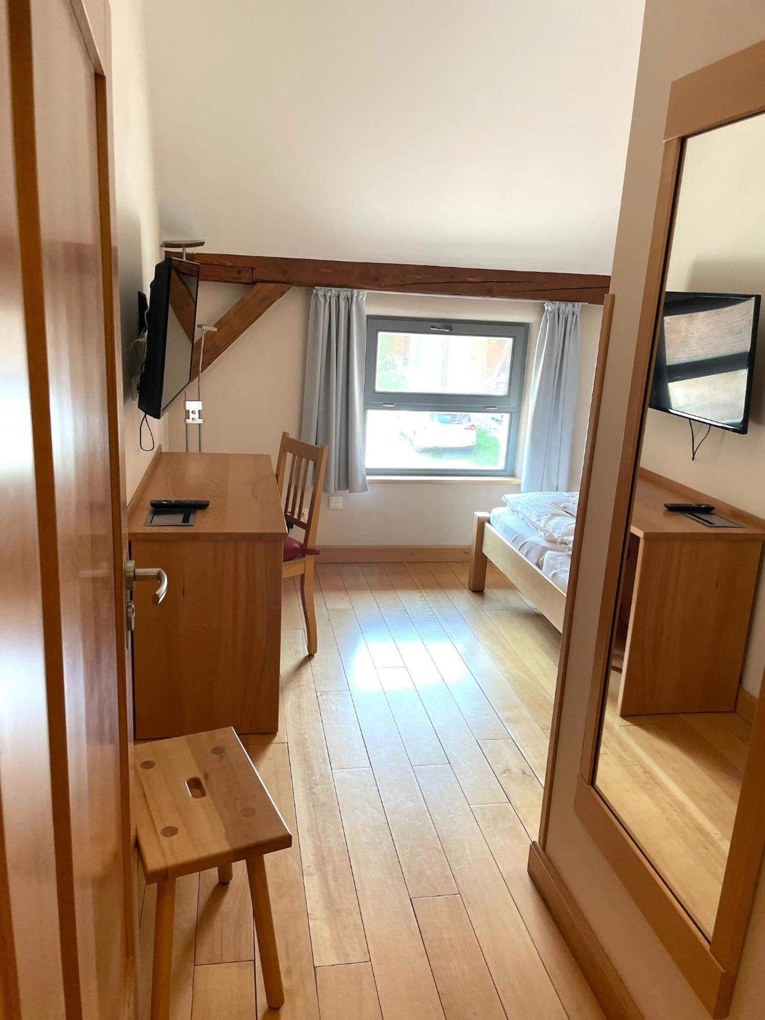 Biohotel Stiftsgut Wilhelmsgluecksbrunn Creuzburg Bagian luar foto