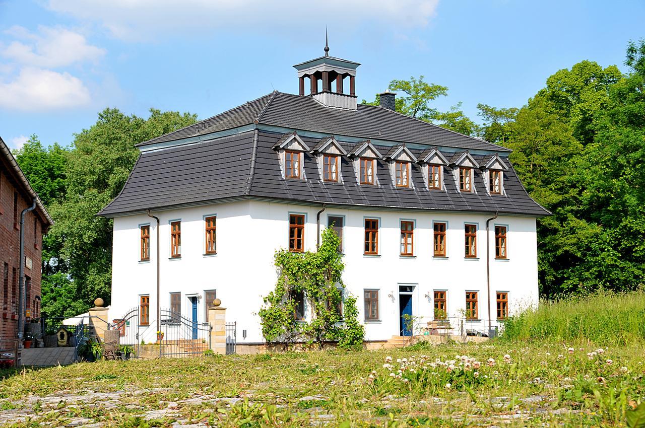 Biohotel Stiftsgut Wilhelmsgluecksbrunn Creuzburg Bagian luar foto