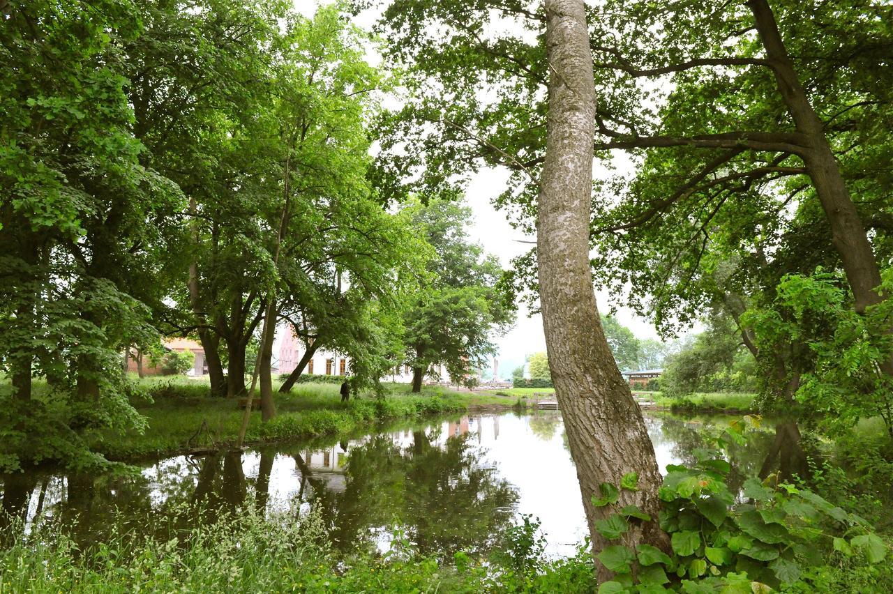 Biohotel Stiftsgut Wilhelmsgluecksbrunn Creuzburg Bagian luar foto